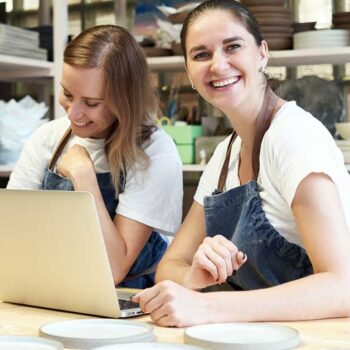Supply Chain Strategies for E-Commerce Startups